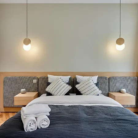 Center Of By Prestige Paris