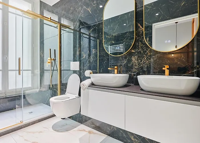 Daire Center Of By Prestige *