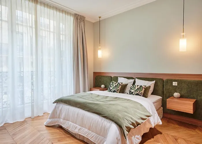 Daire Center Of By Prestige